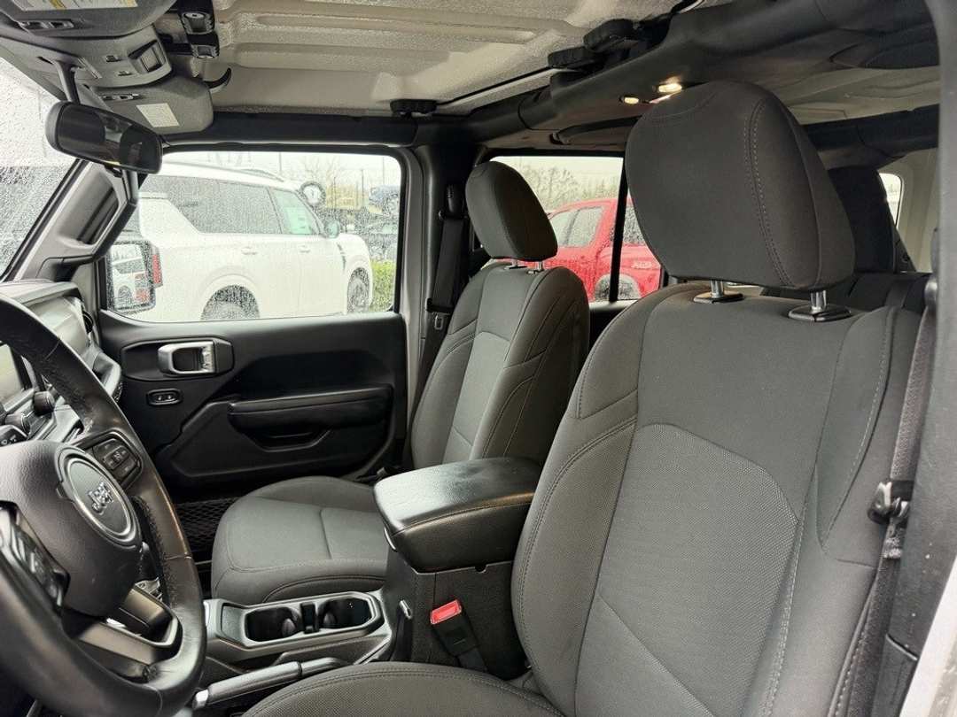 2019 Jeep Wrangler Unlimited Sport S - Image 19