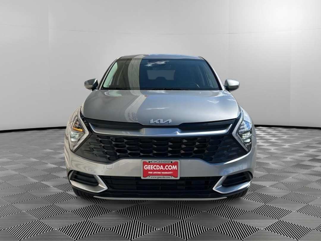 2025 Kia Sportage LX - Image 2