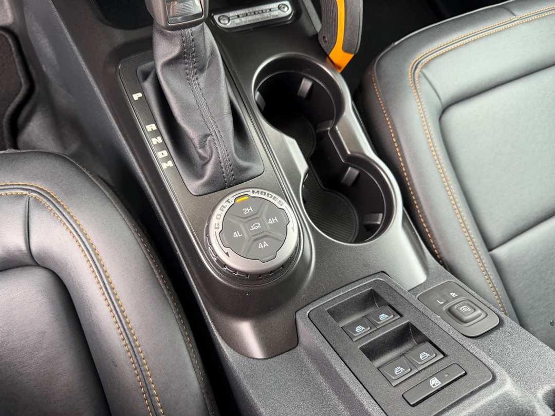 2022 Ford Bronco Badlands - Image 29