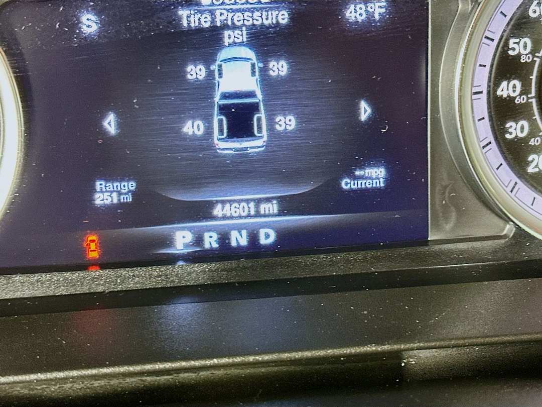 2023 Ram 1500 Classic SLT - Image 13