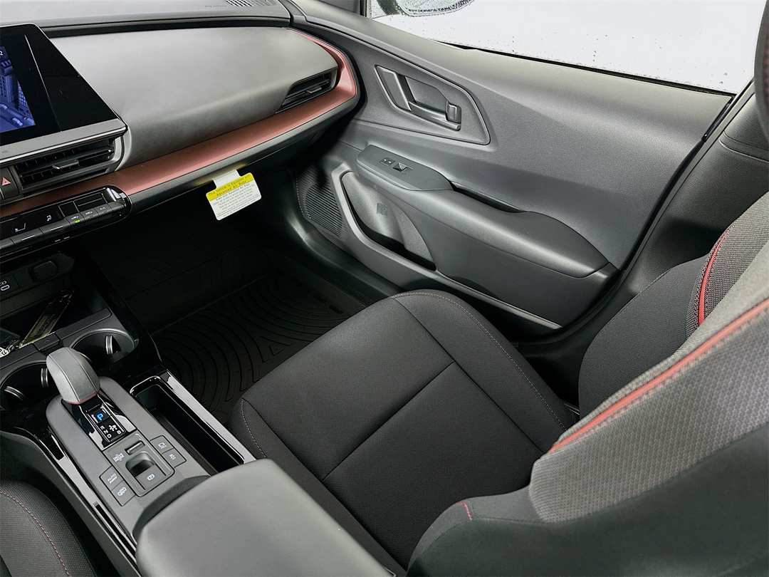 2026 Toyota Prius SE - Image 22