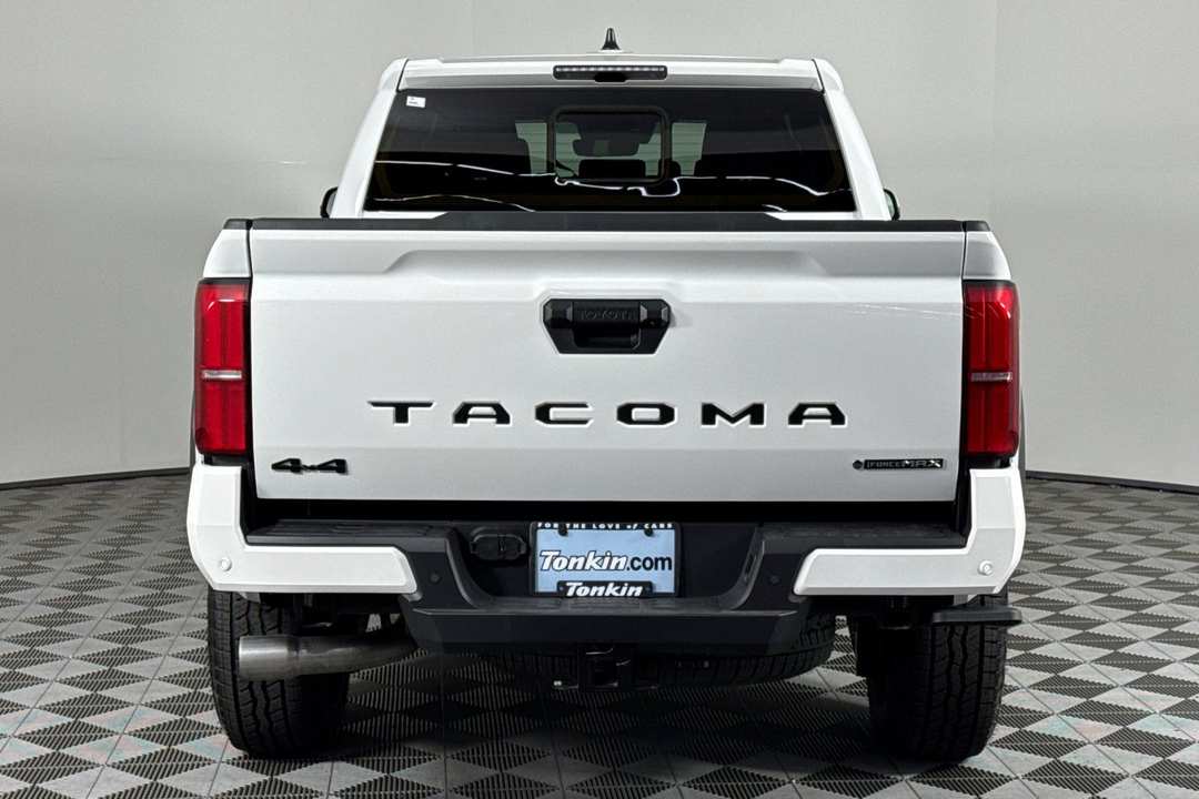 2025 Toyota Tacoma TRD Off Road - Image 5