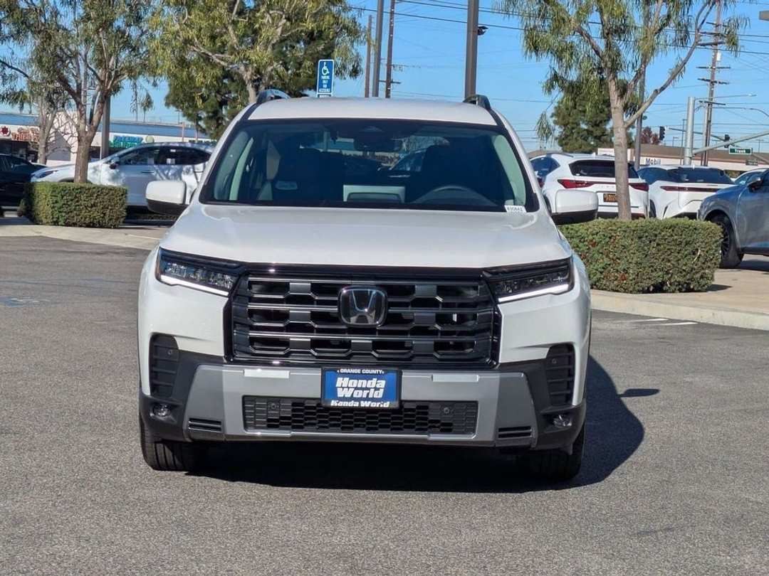 2026 Honda Pilot EXL - Image 3
