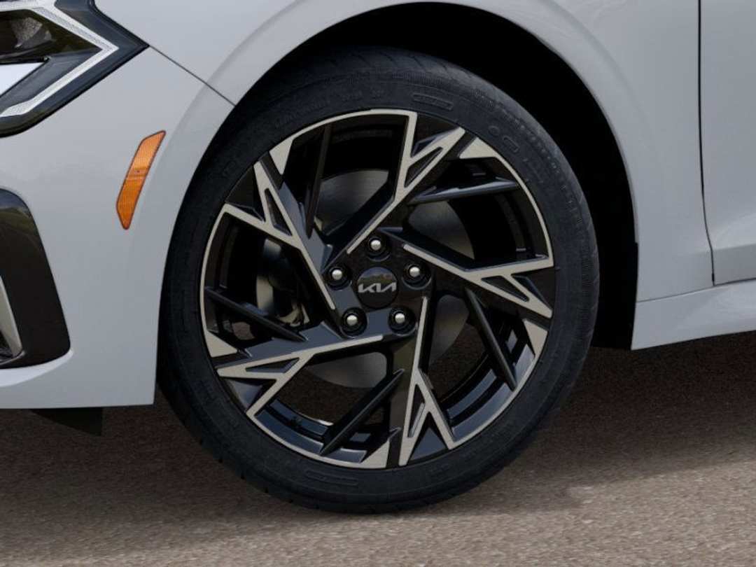 2026 Kia K5 GTLine - Image 9
