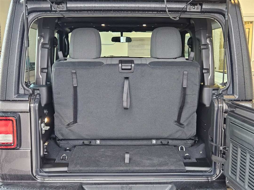 2026 Jeep Wrangler Sport - Image 28