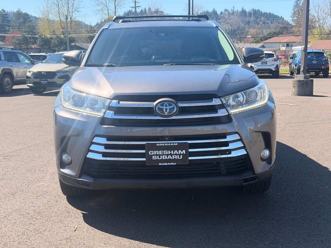 2018 Toyota Highlander Limited - Image 2