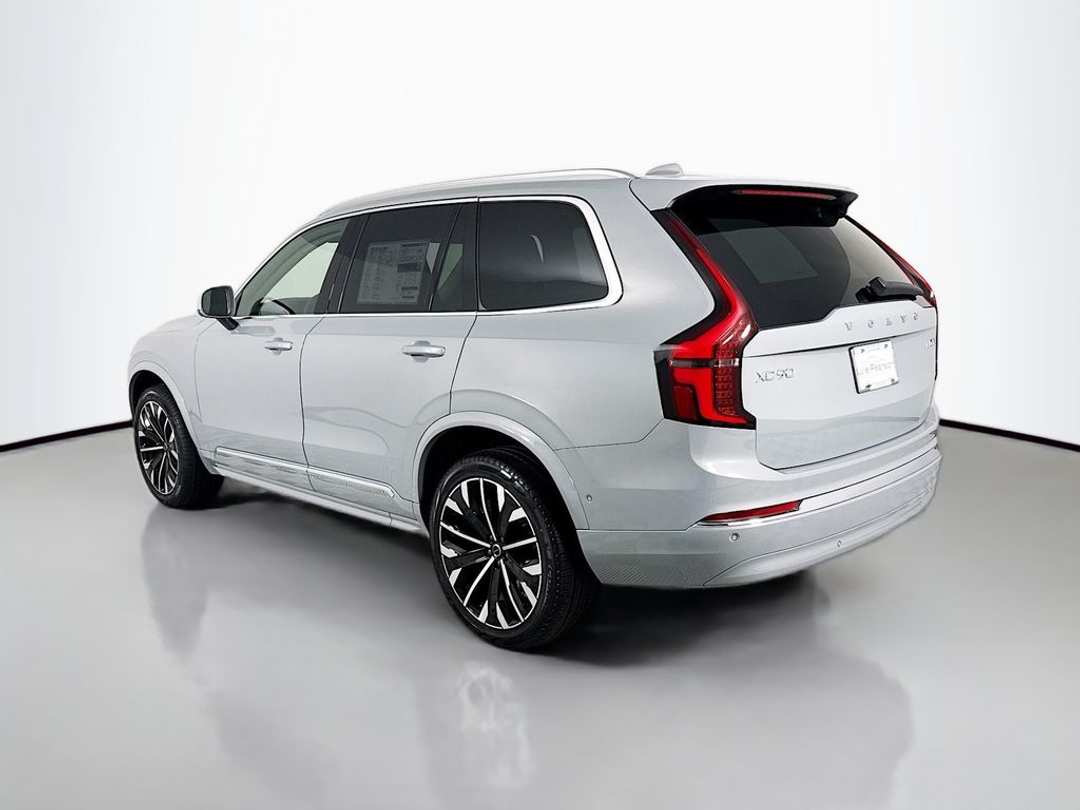 2026 Volvo Xc90 B6 Ultra - Image 3