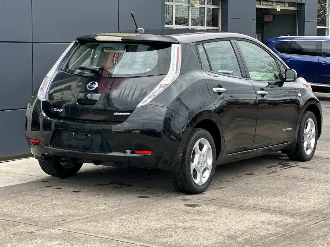 2012 Nissan LEAF SL - Image 3