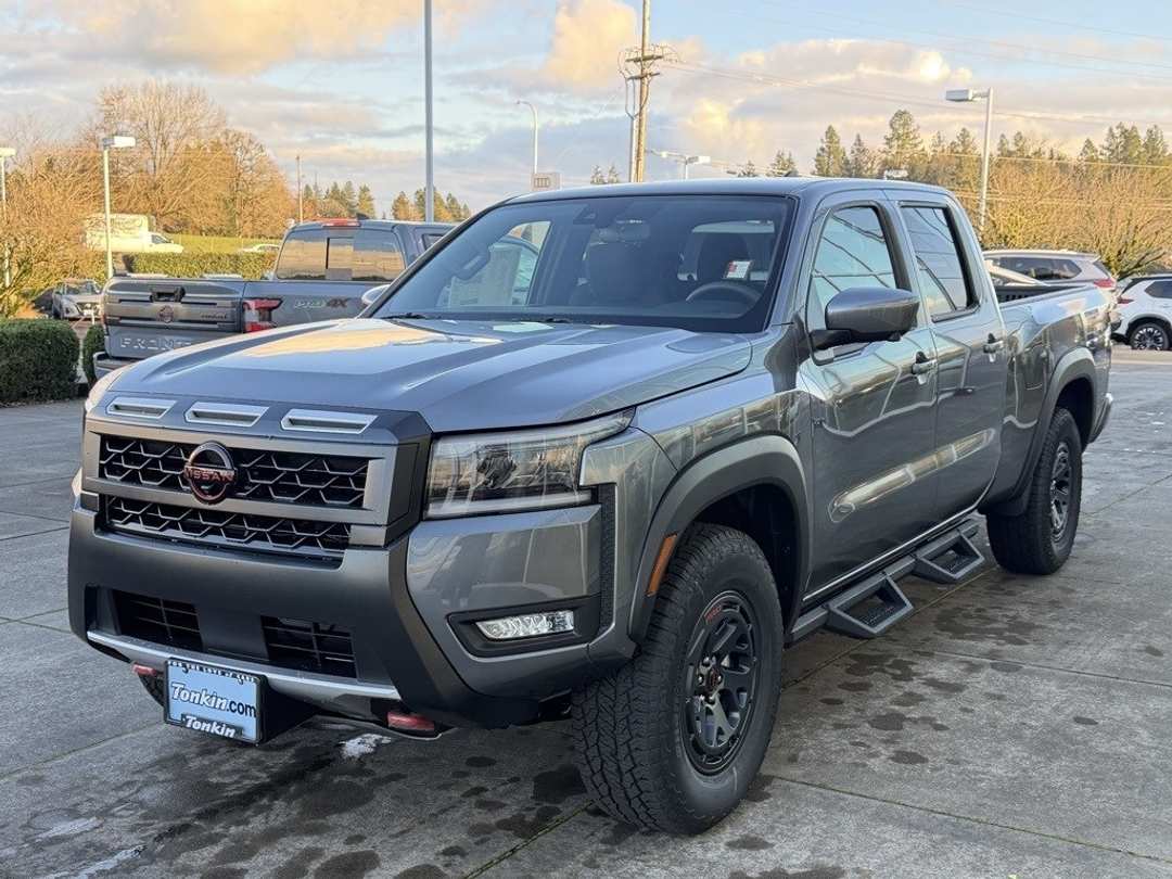 2026 Nissan Frontier PRO4X - Image 4