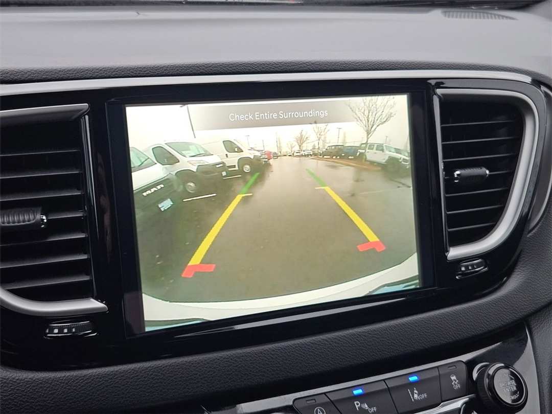 2026 Chrysler Voyager LX - Image 20