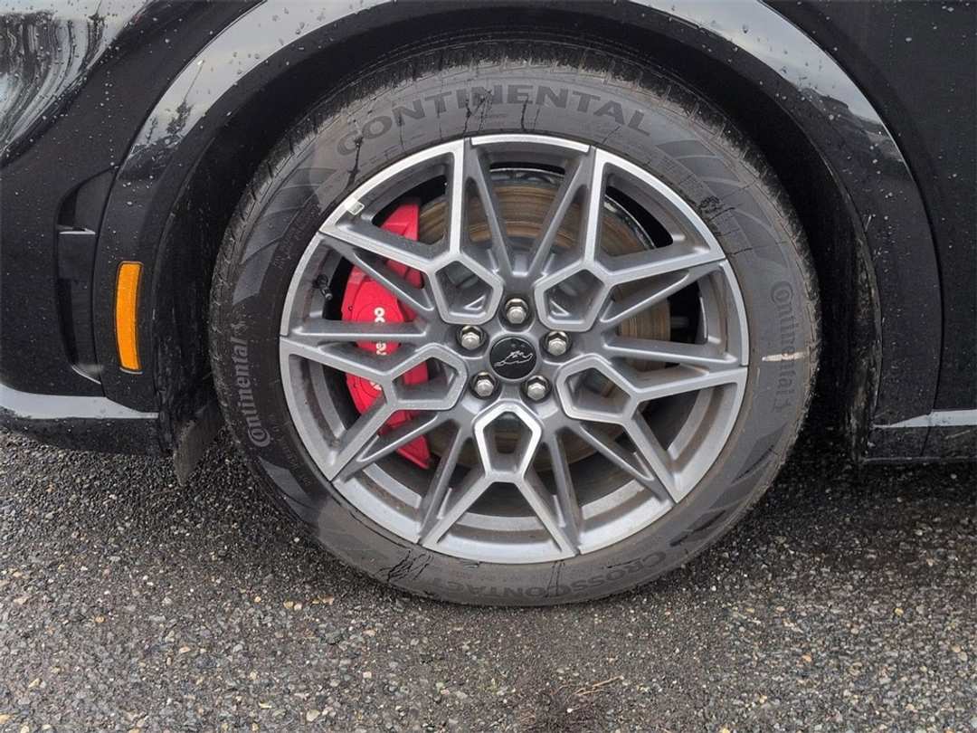 2025 Ford Mustang Mach-E GT - Image 35