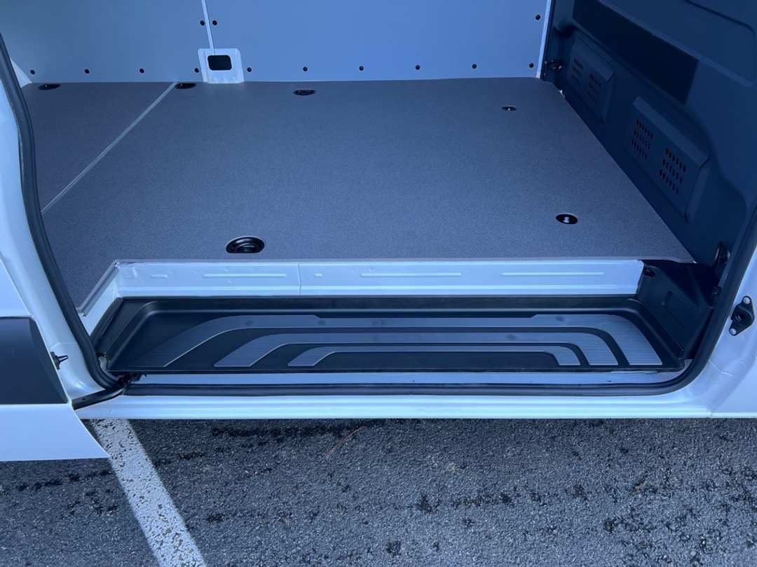 2024 Mercedes-Benz Sprinter 3500 Cargo 170 WB - Image 21