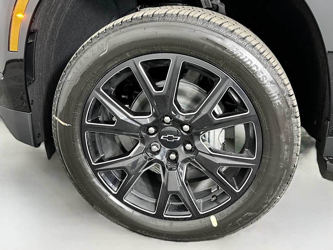 2026 Chevrolet Tahoe LS - Image 31