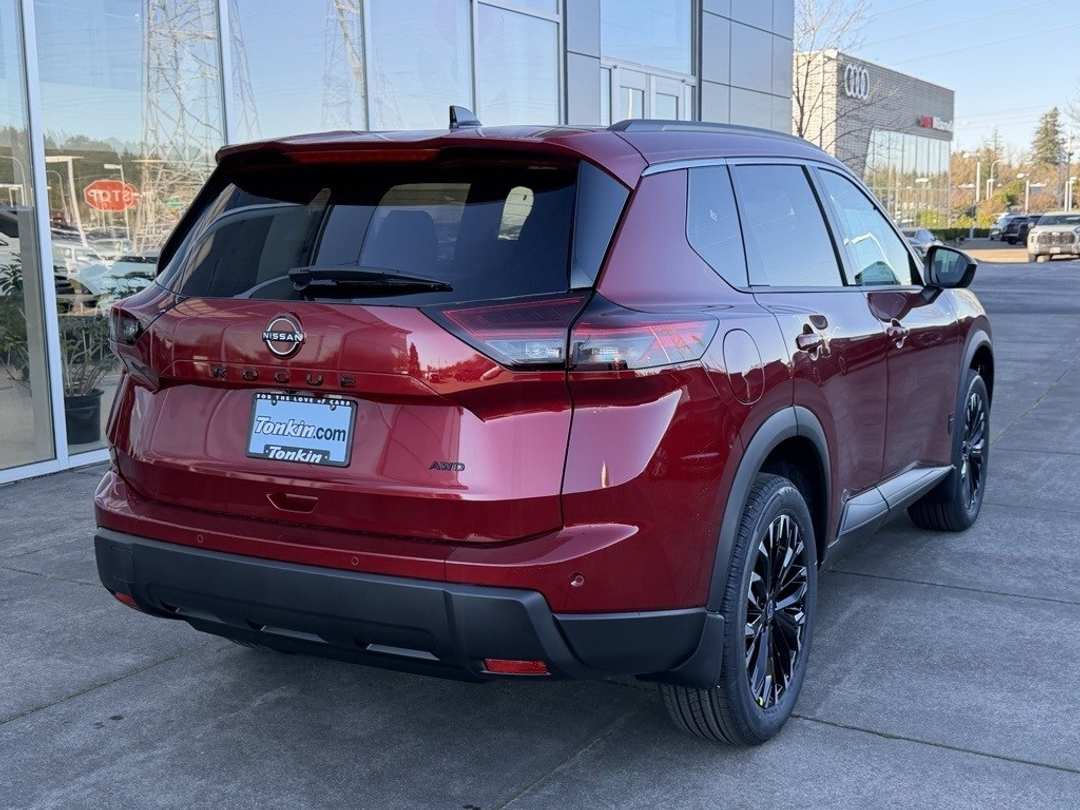 2026 Nissan Rogue Dark Armor - Image 7