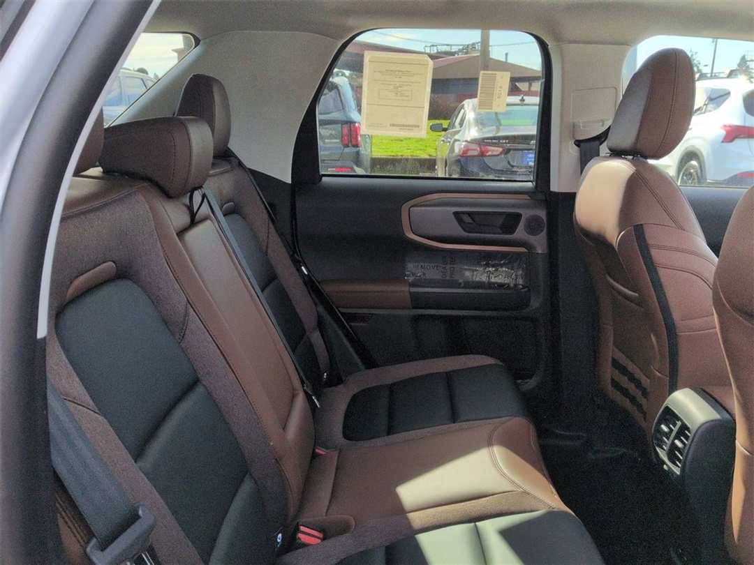 2026 Ford Bronco Sport Outer Banks - Image 29