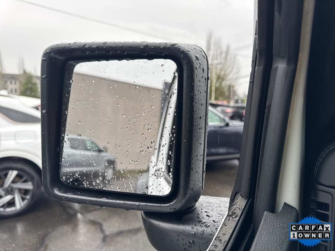 2025 Jeep Gladiator Rubicon - Image 38