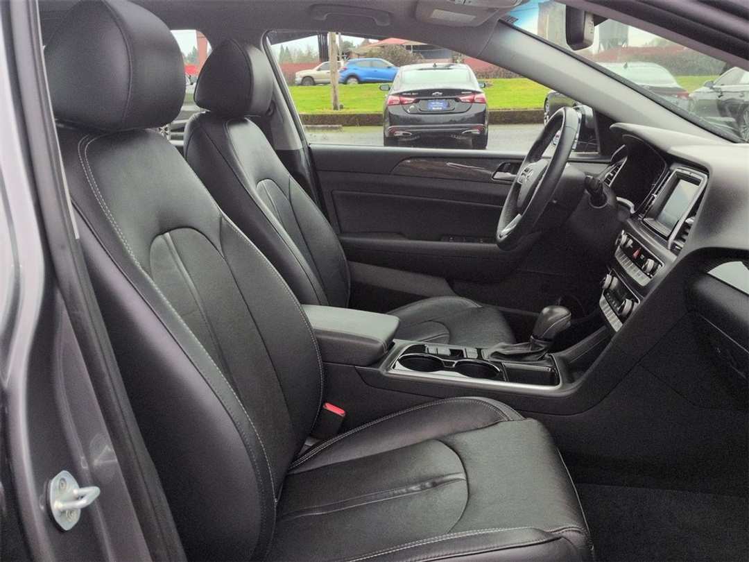 2018 Hyundai Sonata Limited - Image 31