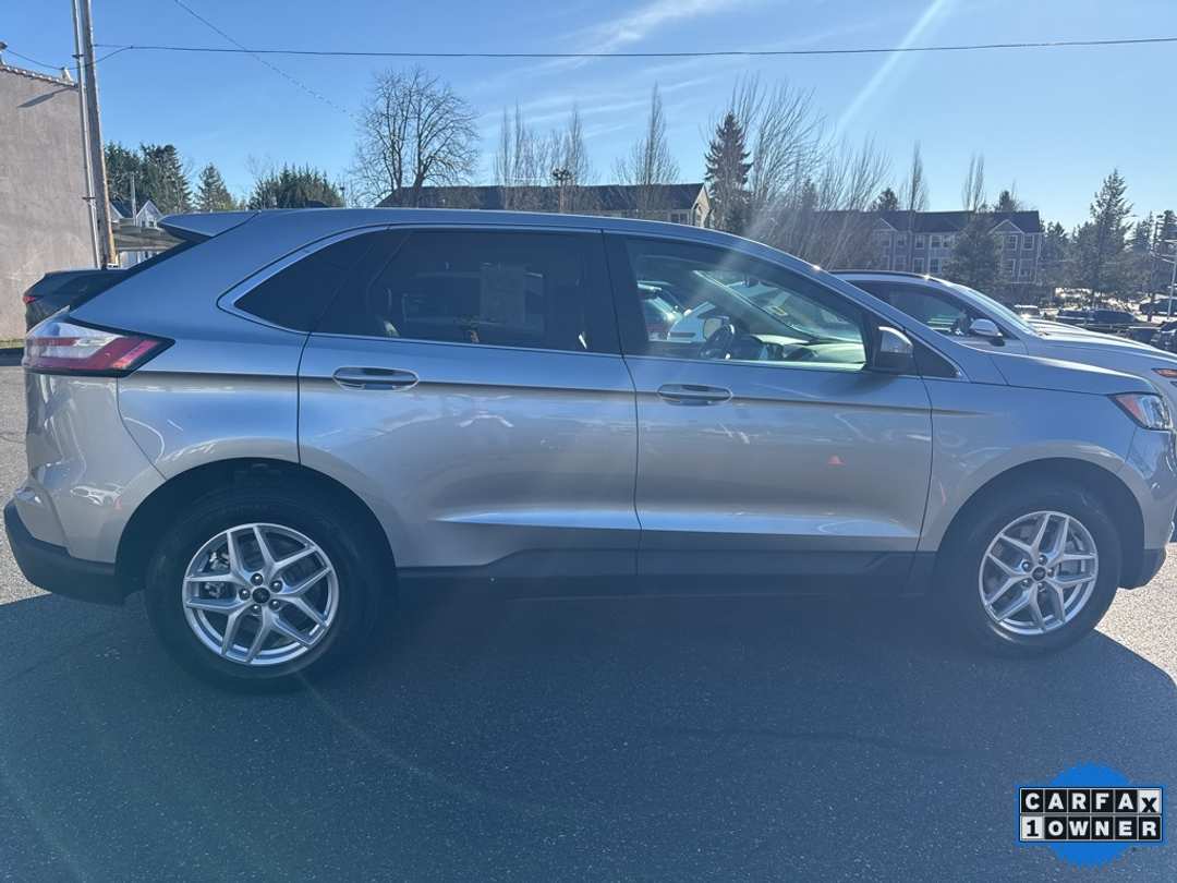 2024 Ford Edge SEL - Image 10