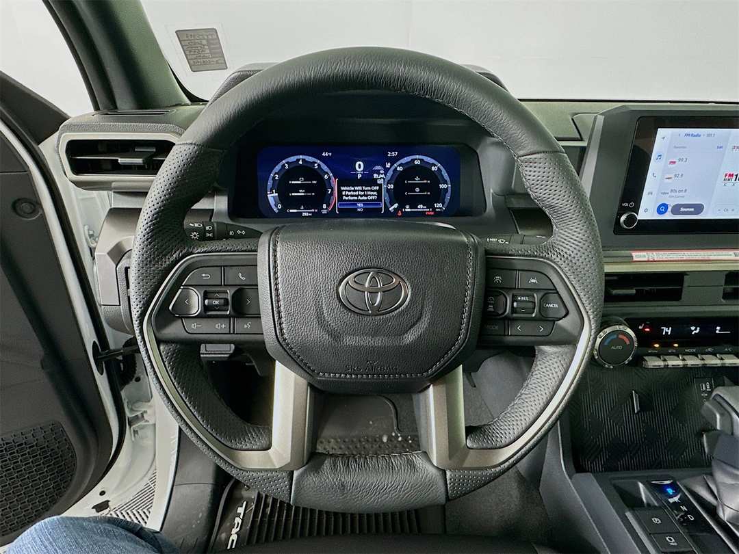 2025 Toyota Tacoma TRD OffRoad - Image 11