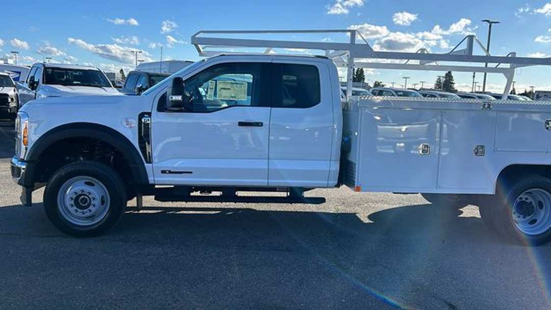 2026 Ford F-550Sd XL - Image 2