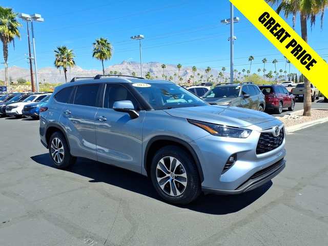 2023 Toyota Highlander XLE