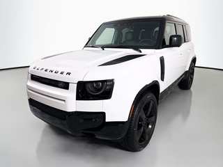 2026 Land Rover Defender 110 XDynamic SE