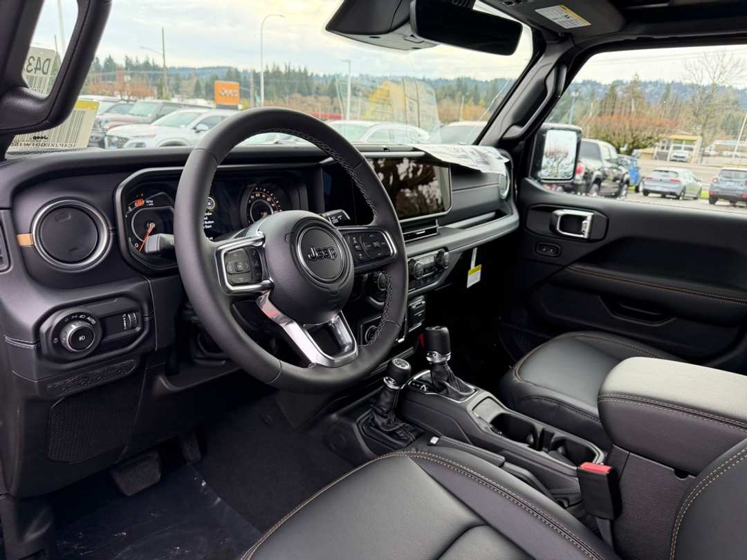 2026 Jeep Wrangler Sahara - Image 16