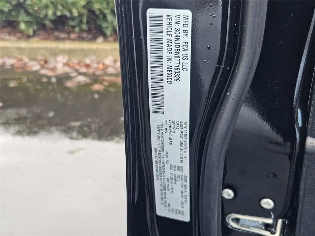 2026 Jeep Compass Latitude - Image 39