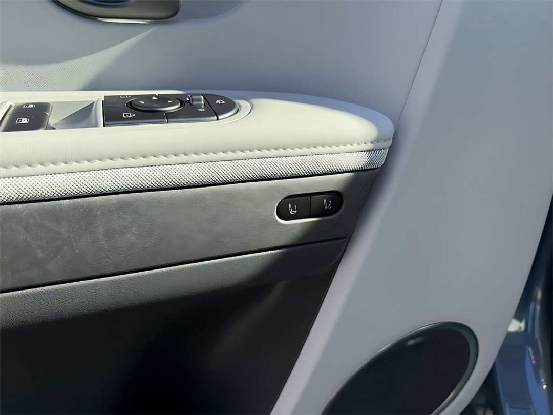 2026 Hyundai Ioniq 5 Limited - Image 13
