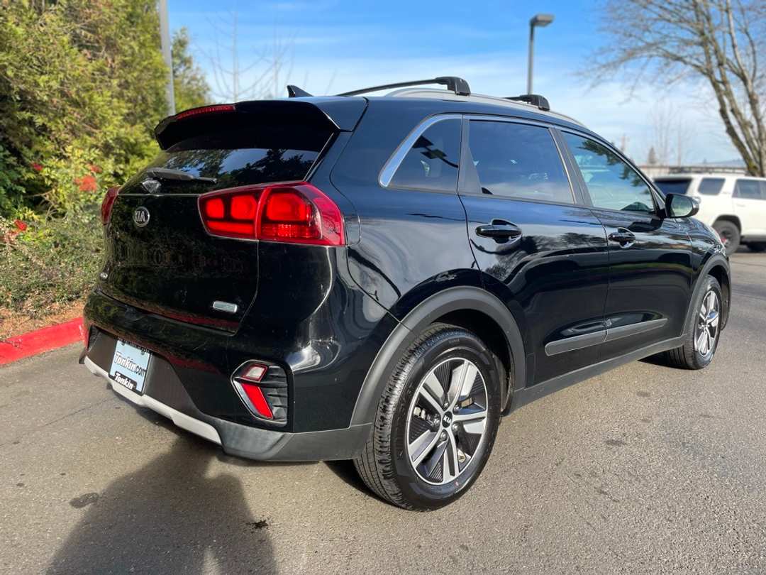 2020 Kia Niro LXS - Image 4