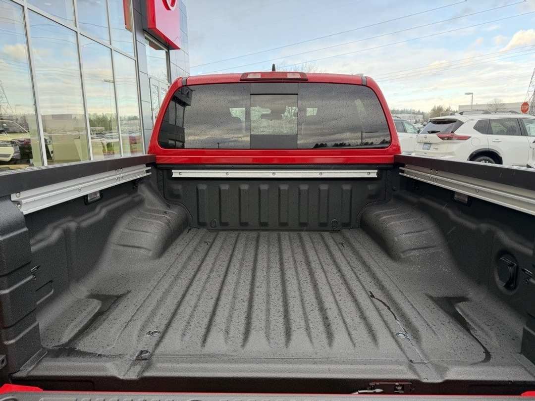 2026 Nissan Frontier PRO4X - Image 10