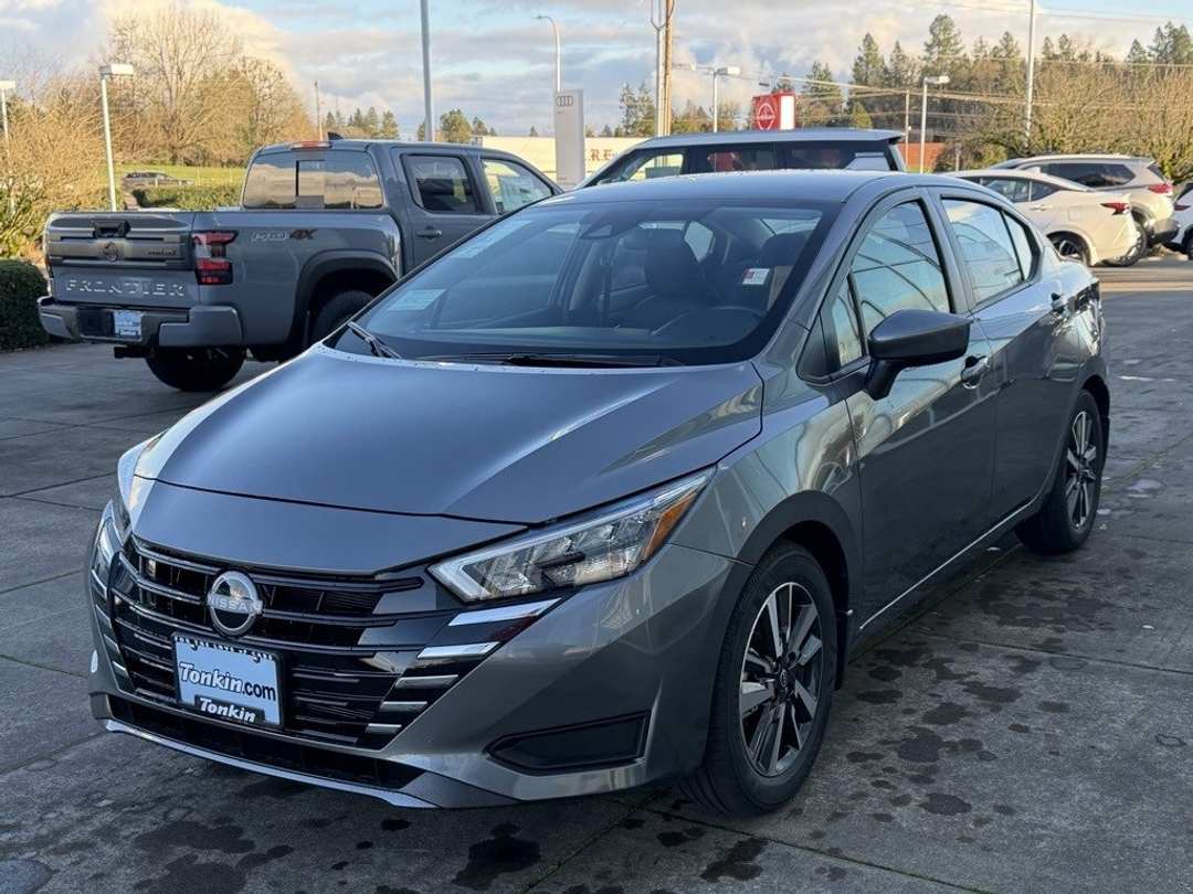 2025 Nissan Versa 1.6 SV - Image 4