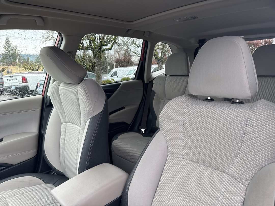 2019 Subaru Forester Premium - Image 12