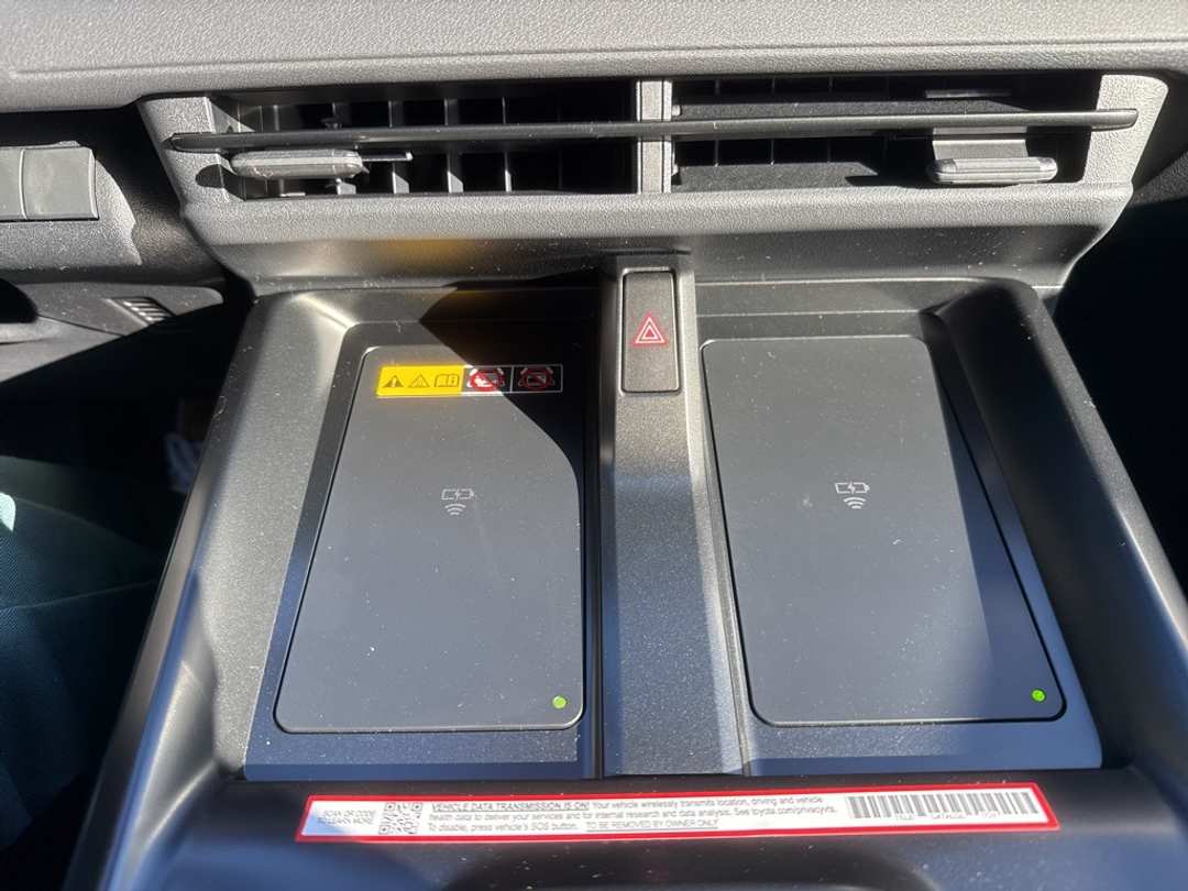 2026 Subaru Solterra Premium - Image 37