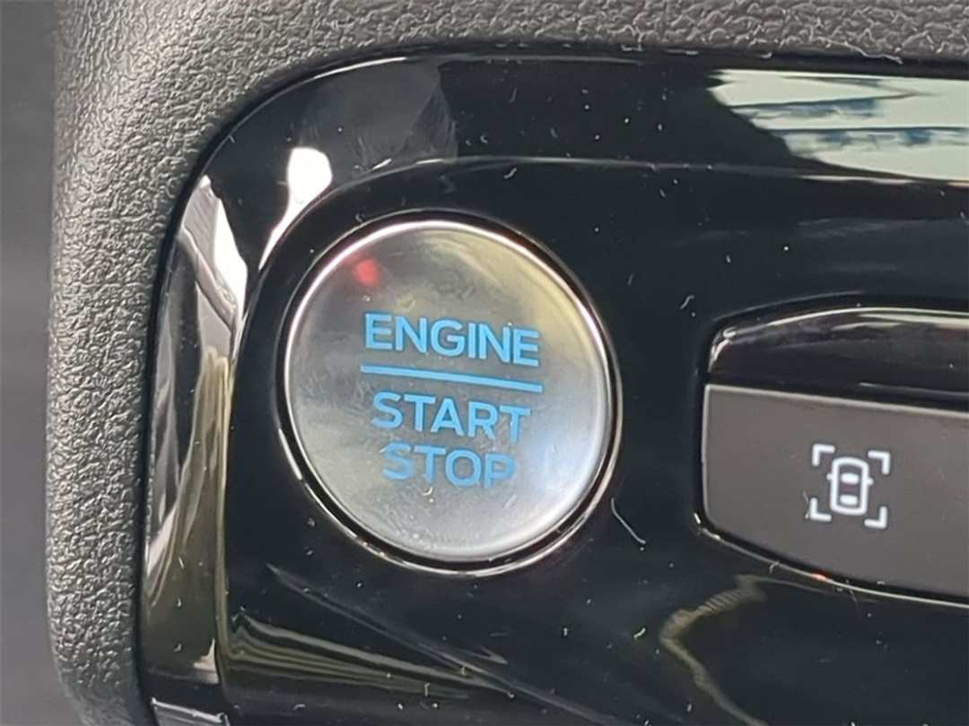 2024 Ford Escape STLine Elite - Image 16