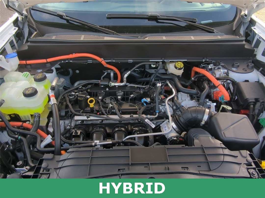 2025 Ford Maverick XL - Image 28