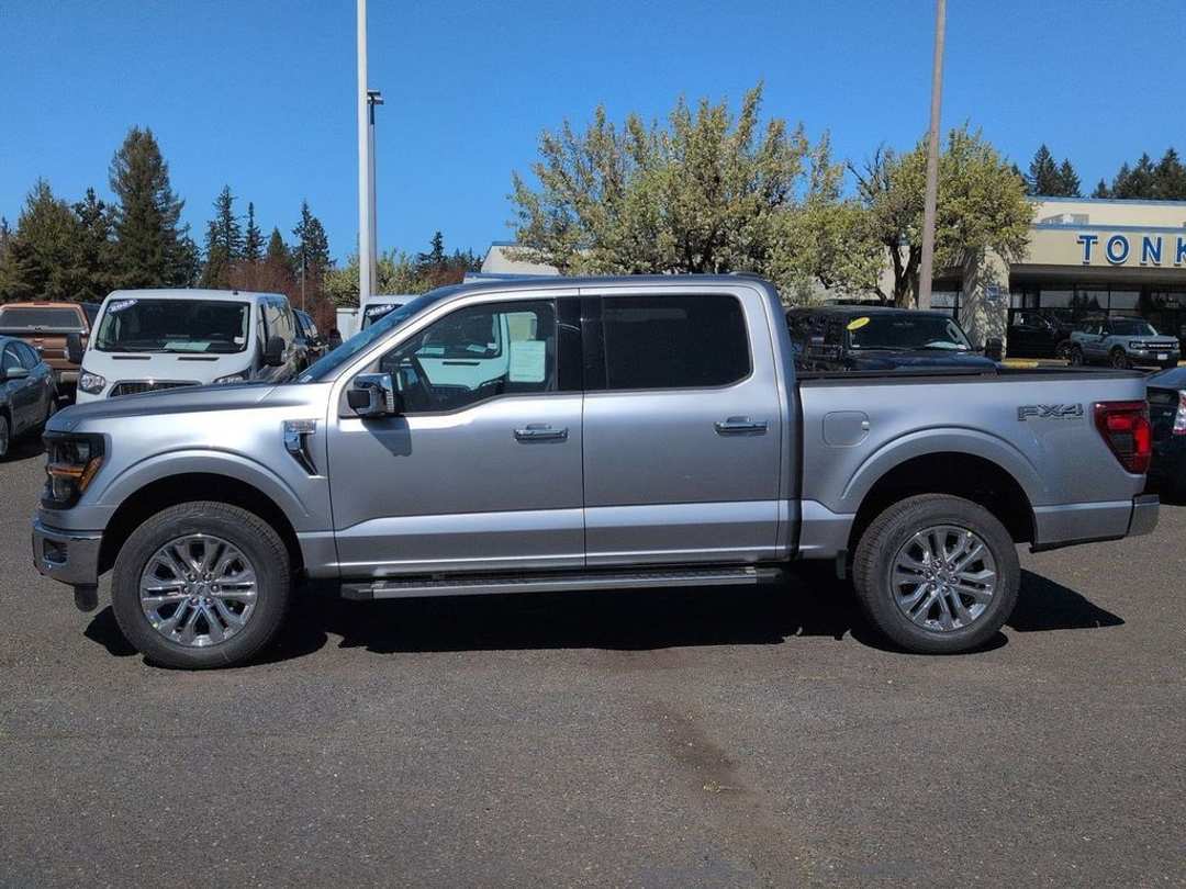 2026 Ford F-150 XLT - Image 2