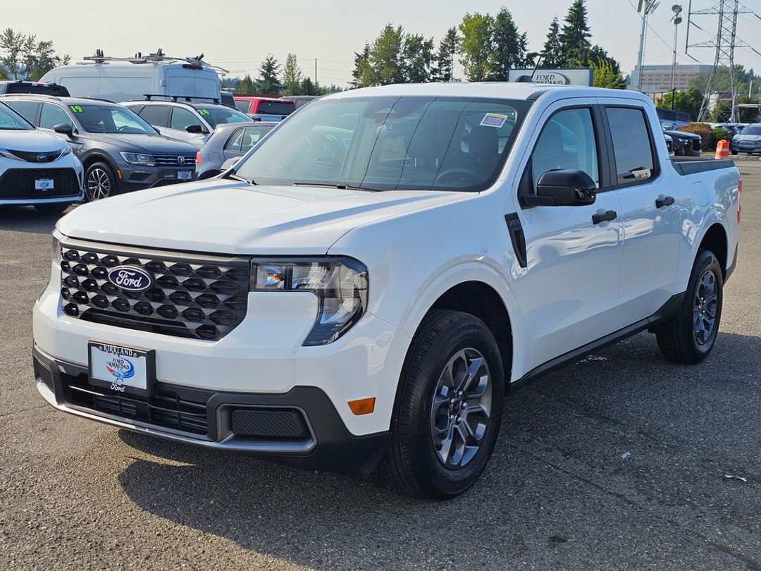 2025 Ford Maverick XLT - Image 3