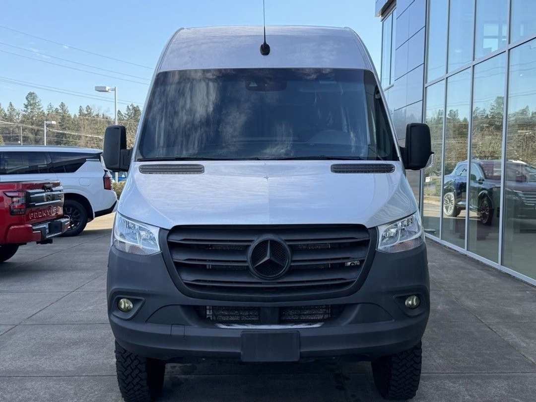 2023 Mercedes-Benz Sprinter 3500 Cargo 144 WB - Image 3