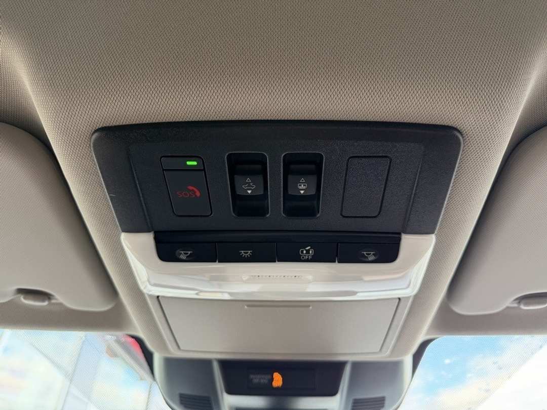 2026 Nissan Rogue Platinum - Image 28