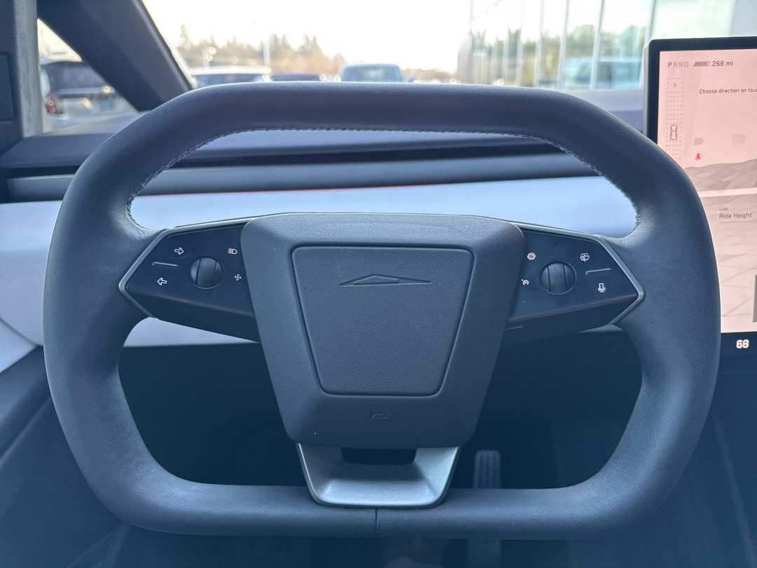 2024 Tesla Cybertruck Base - Image 18