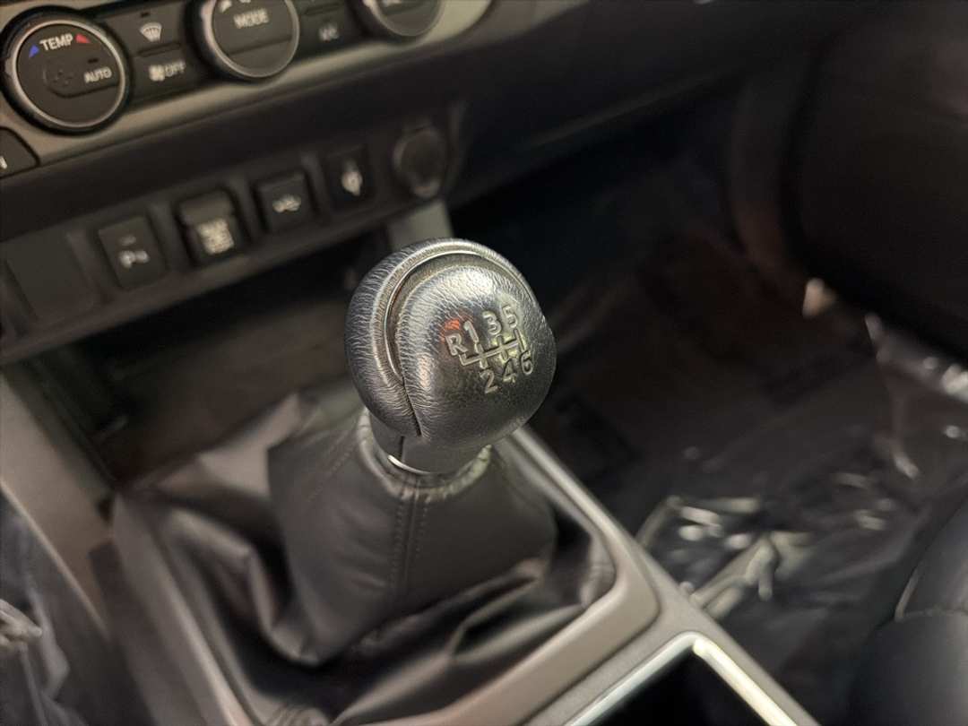 2020 Toyota Tacoma TRD OffRoad - Image 22