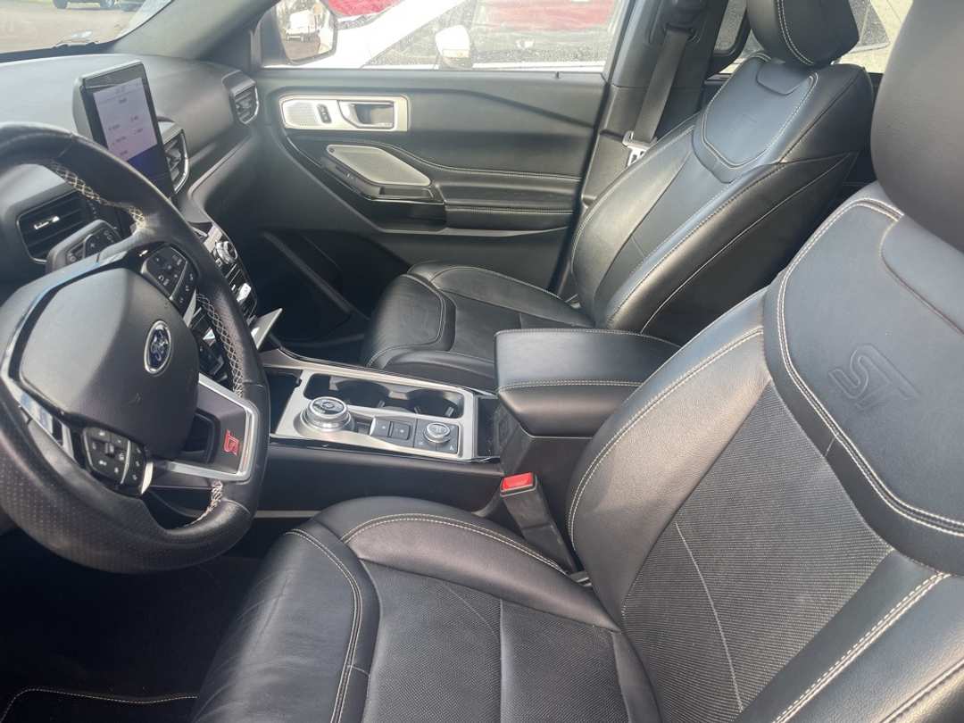 2022 Ford Explorer ST - Image 10