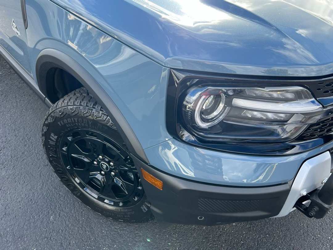 2026 Ford Bronco Sport Outer Banks - Image 2