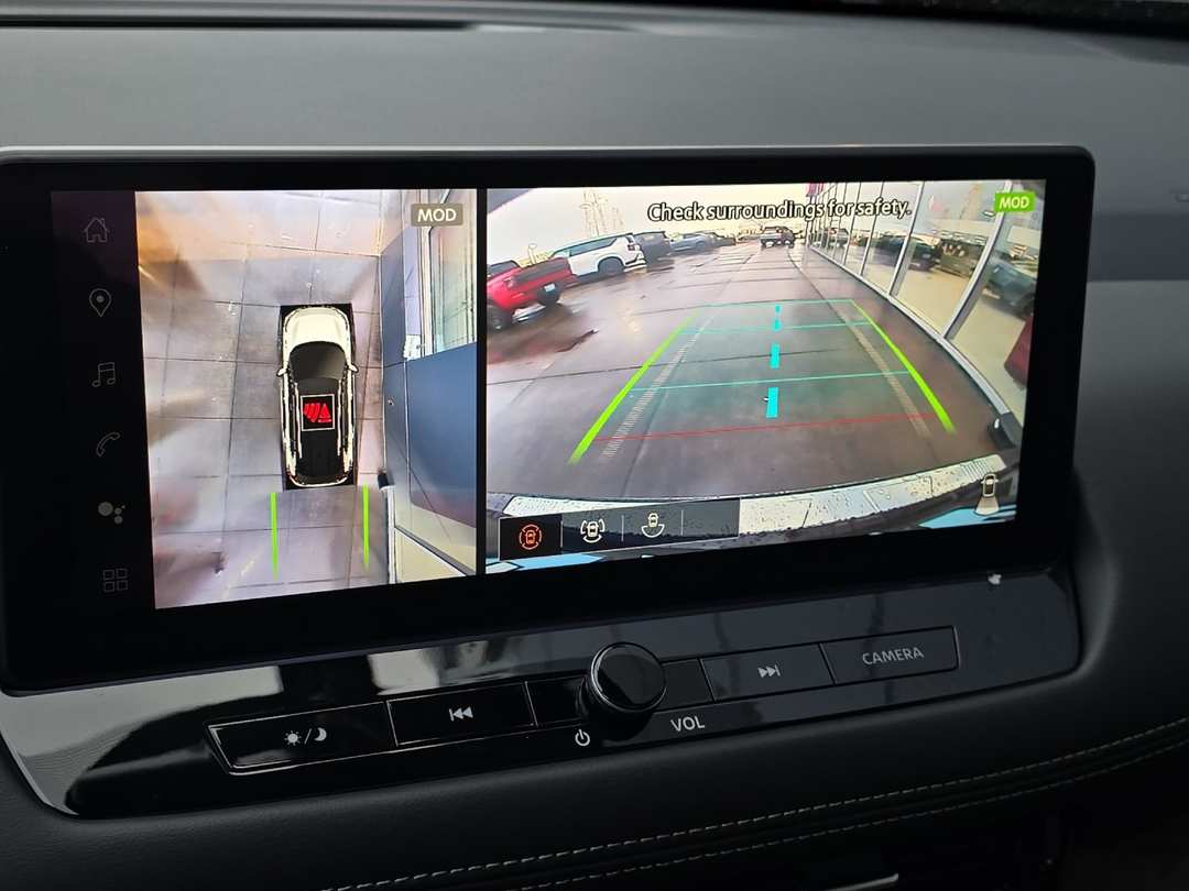 2026 Nissan Rogue Platinum - Image 19