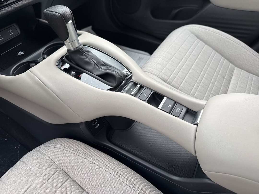 2026 Honda HR-V LX - Image 16