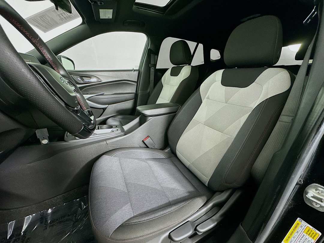 2025 Chevrolet Trax 1RS - Image 22