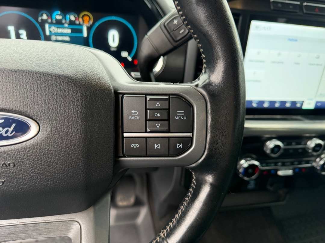 2022 Ford F-150 Lariat - Image 20