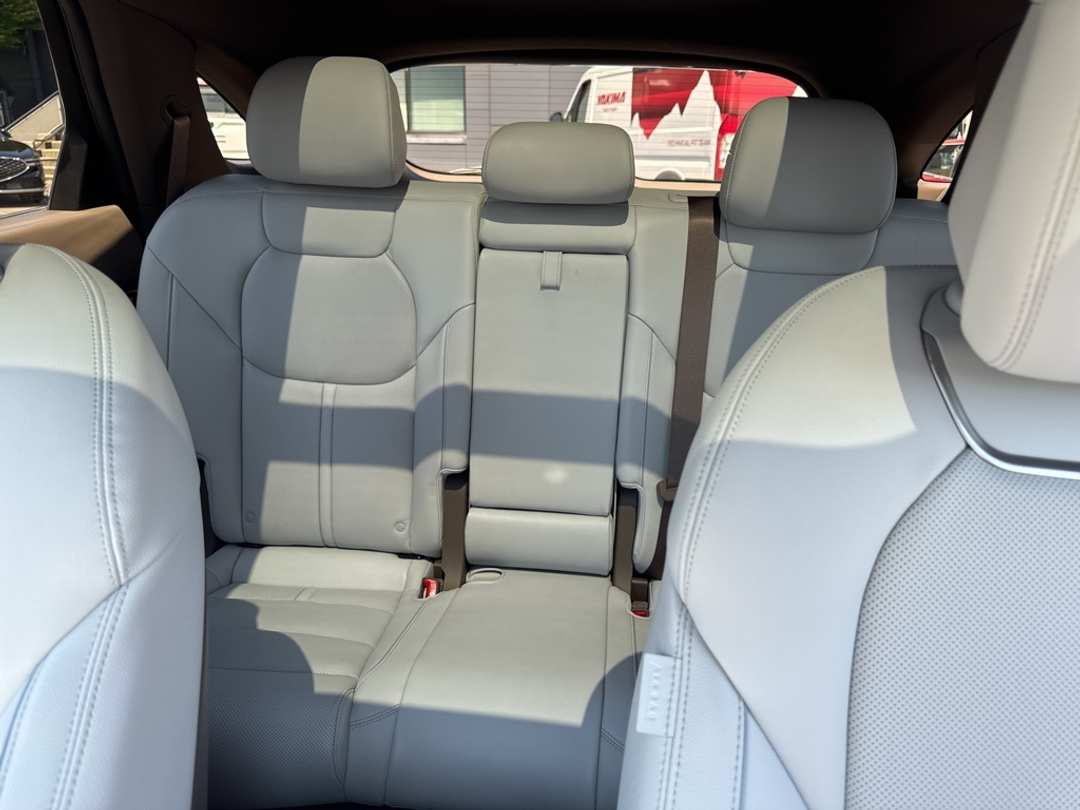 2026 Genesis Electrified Gv70 - Image 35