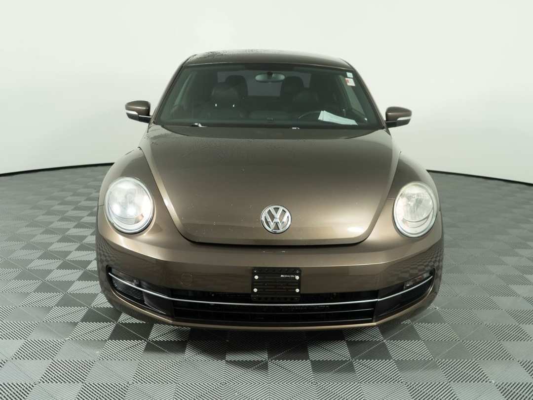2013 Volkswagen Beetle 2.0 TDI - Image 2